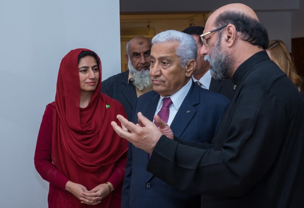 Jimmy Engineer’s Solo Painting Exhibition: A Colourful Journey of Pakistan in Singapore (Part Two)